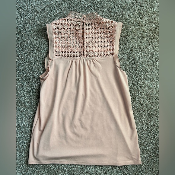 Express Top - Picture 2 of 6